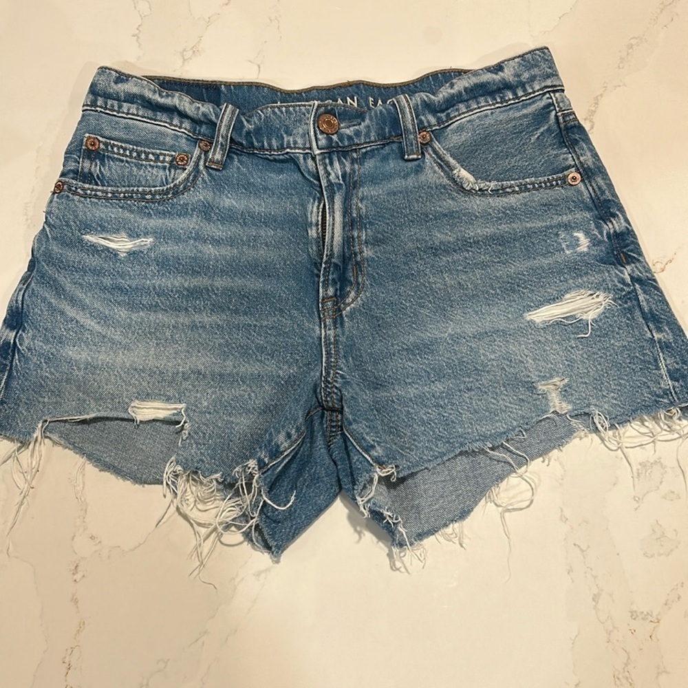 American Eagle Distressed Shorts Blue Denim Size 2